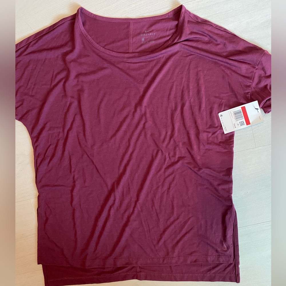 NWT Nike workout top